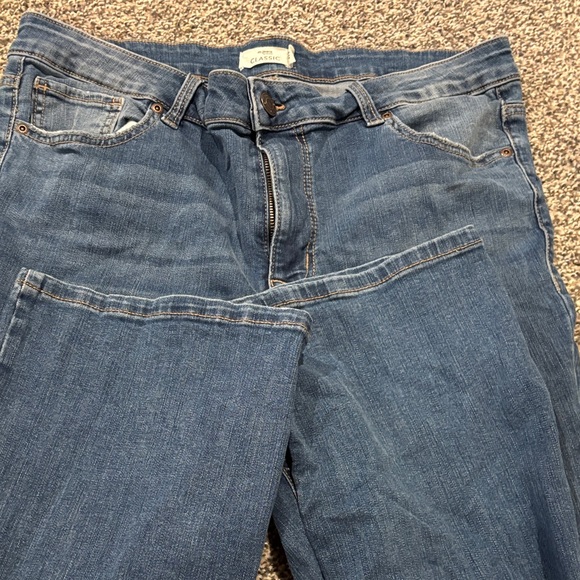 Maurices size 14 & 14 long Women's blue Jeans. 2 pairs - Picture 5 of 12